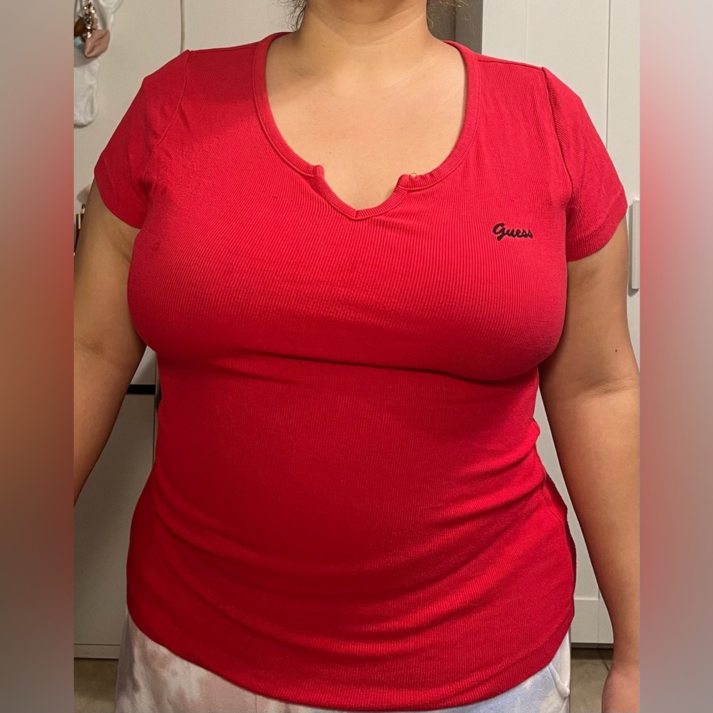 Guess red t-shirt
